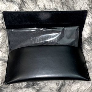 Moschino leather case🖤